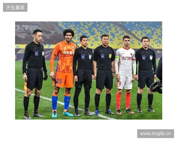 欢迎球员明天回到家乡，从上海海港转会加盟武汉三镇足球俱乐部